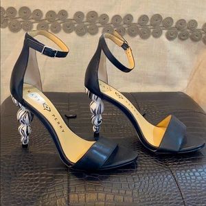 Katy Perry “The Tabitha” Heels Sz 6